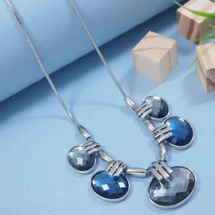 Elegant Oval Crystal Pendant Chain Necklace – Silver Plated