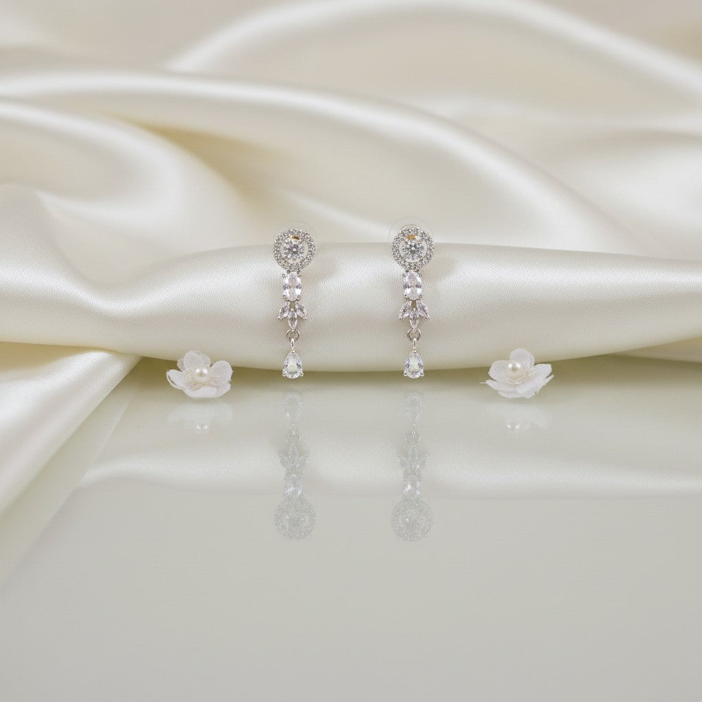 Shangri Elegant Silver-White American Diamond Necklace Set