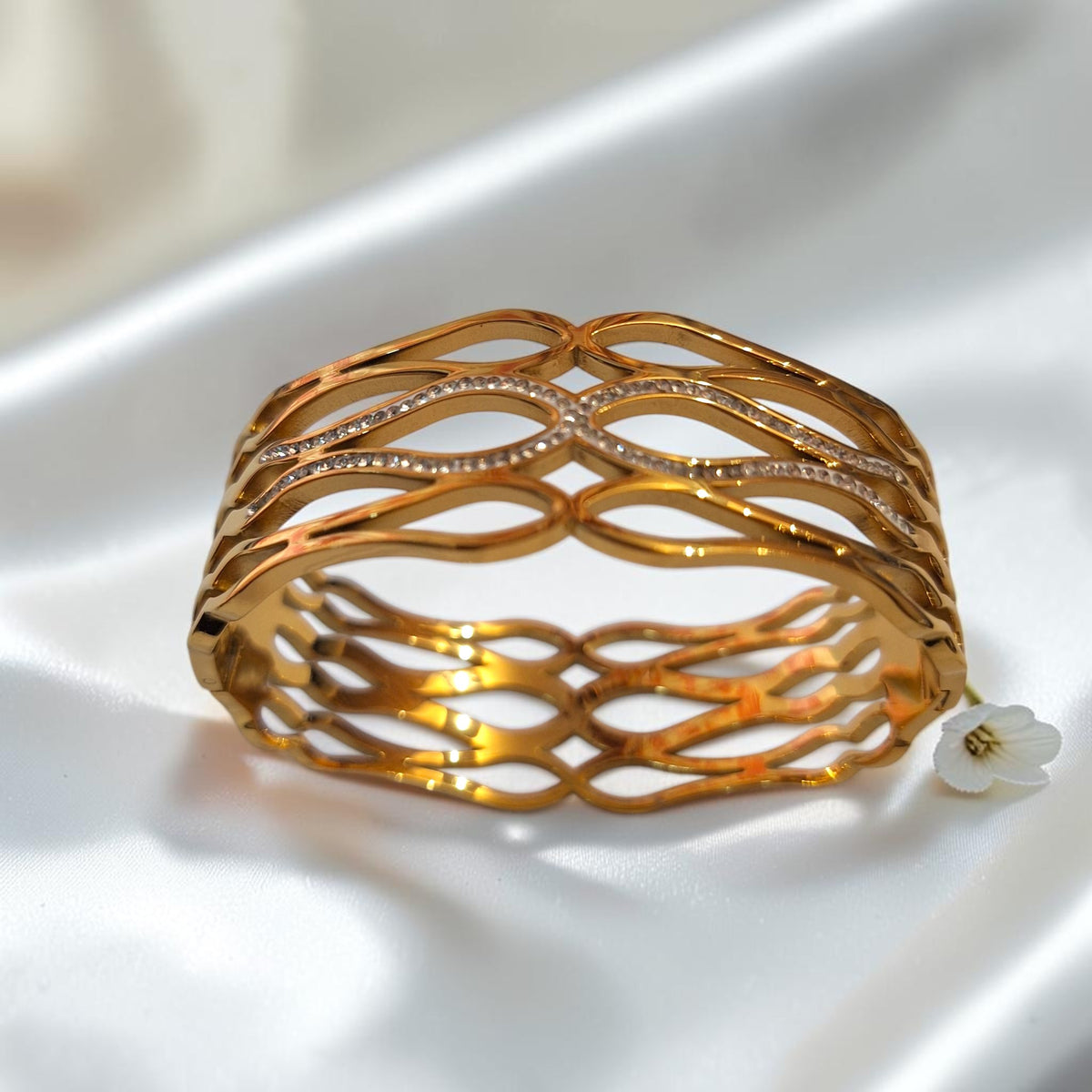 Shangri Elegant Gold-Tone Wave Pattern Bracelet