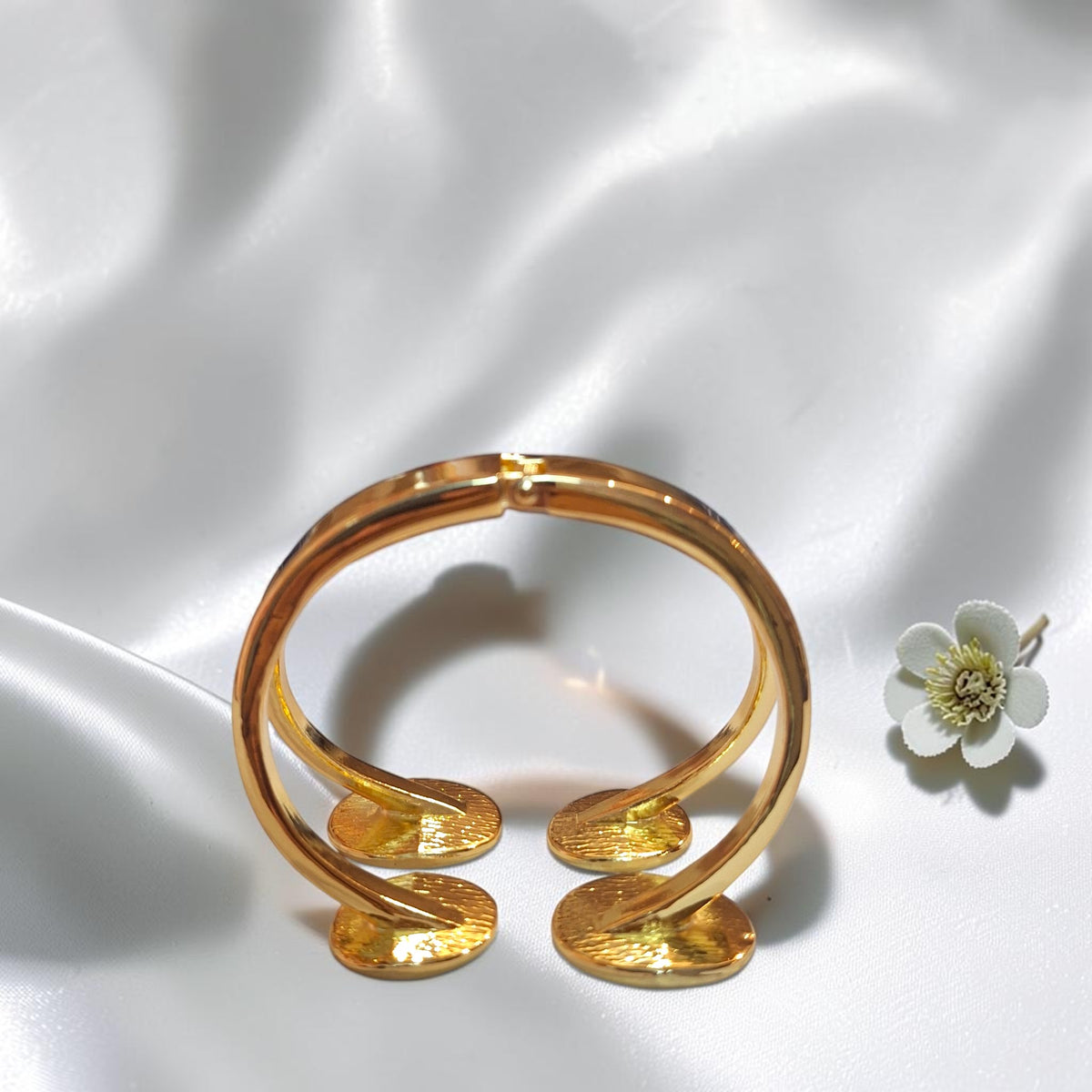 Shangri Gold Plated Oval Linked Bracelet