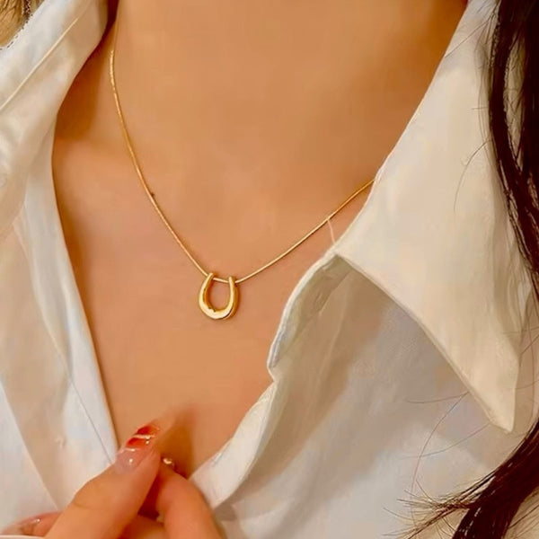 Gold-Plated Stainless Steel Anti-Tarnish Geometric Pendant Necklace for Women