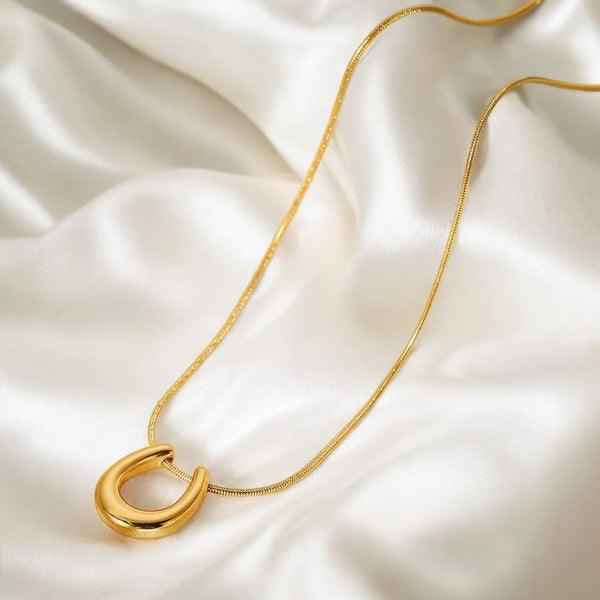 Gold-Plated Stainless Steel Anti-Tarnish Geometric Pendant Necklace for Women