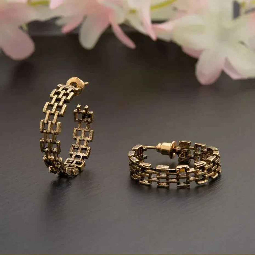 Silver / Gold / Antique Gold Plated Fashion Hoop Earrings – Lightweight Everyday Style