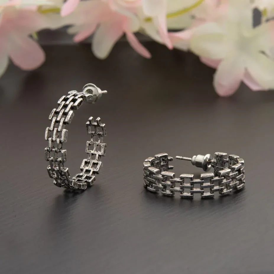 Silver / Gold / Antique Gold Plated Fashion Hoop Earrings – Lightweight Everyday Style - Shangri 