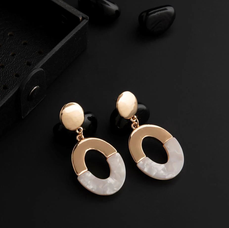 Gold Plated Oval Shaped Acrylic Indo-Western Earrings
