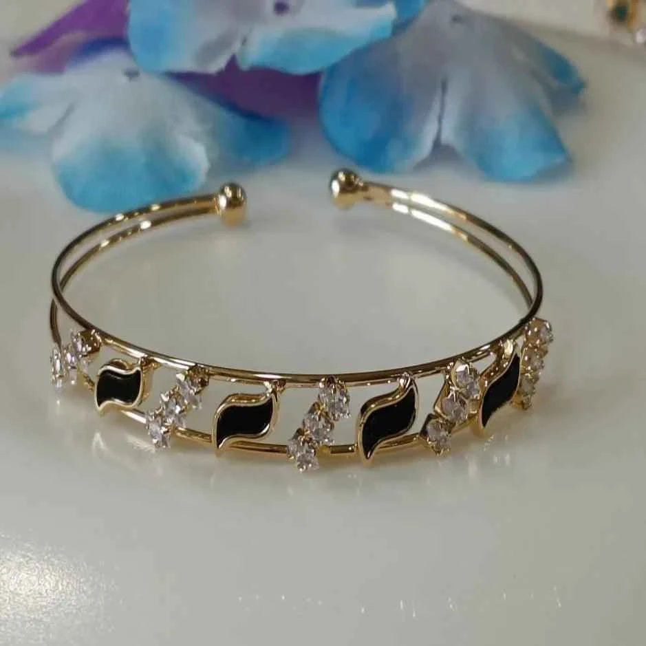 Fancy Kada – Silver / Gold / Rose Gold Plated | Modern Everyday Wristwear