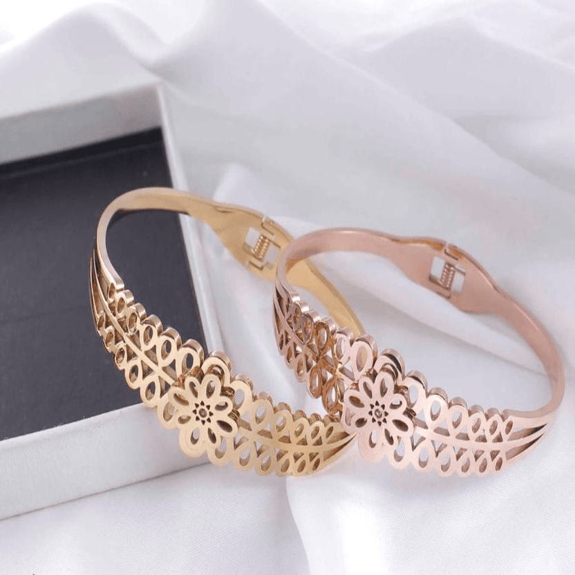 Stainless Steel Gold/Rosegold Plated Floral Design Kada