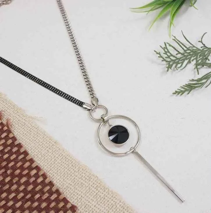 Geometric Pendant Long Chain Necklace – Contemporary Western Style