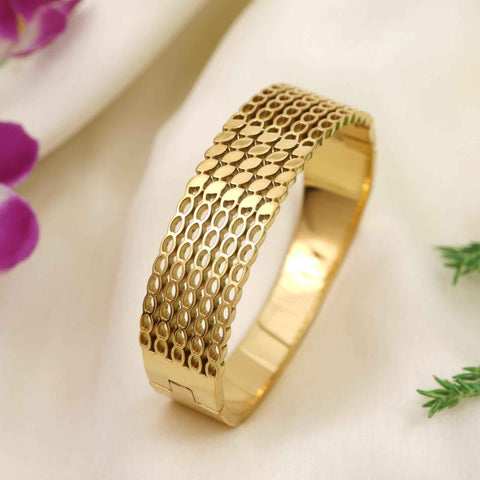 Stainless Steel Gold Plated Textured Kada