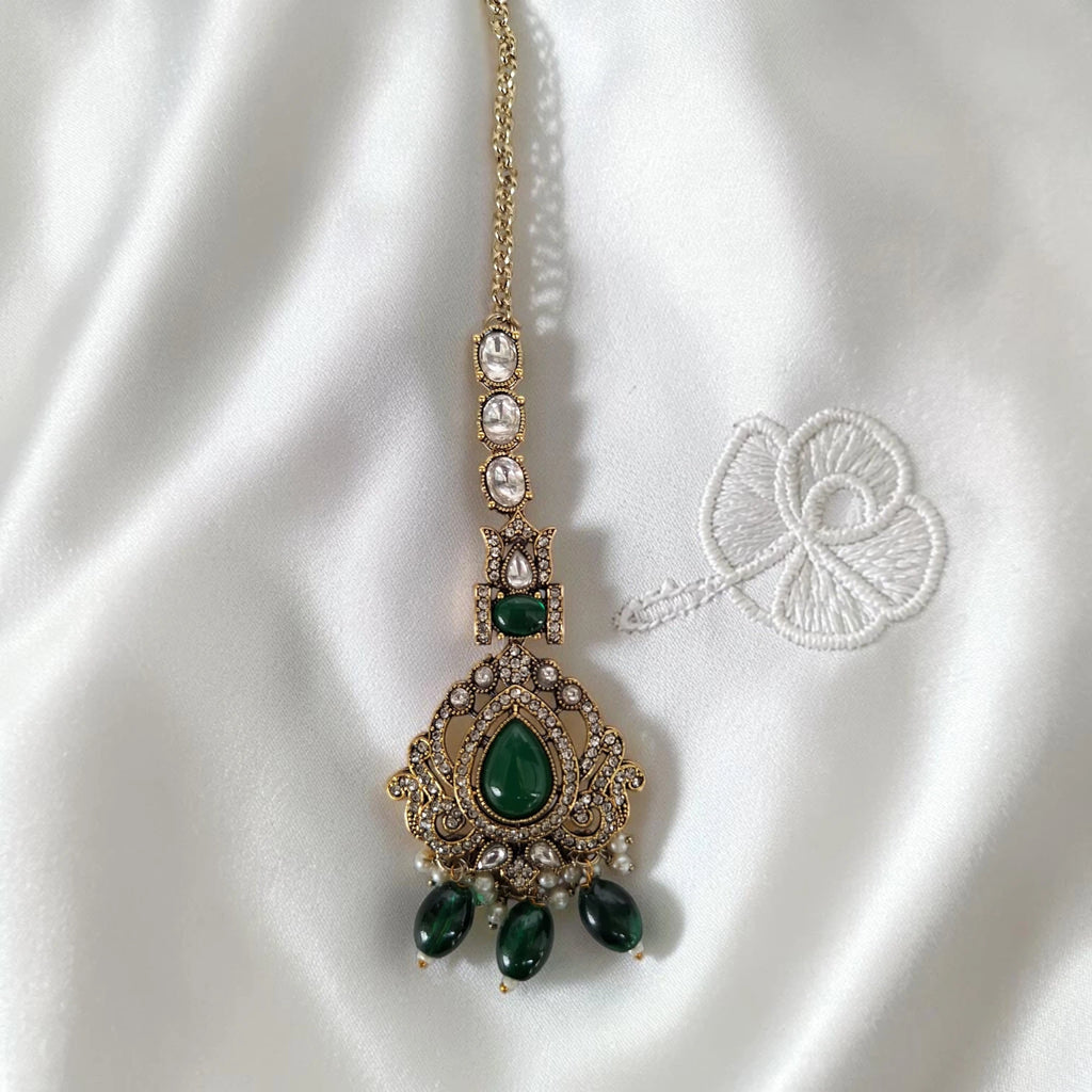 Shangri Green Kundan-Style Necklace Set with Earrings & Maang Tikka