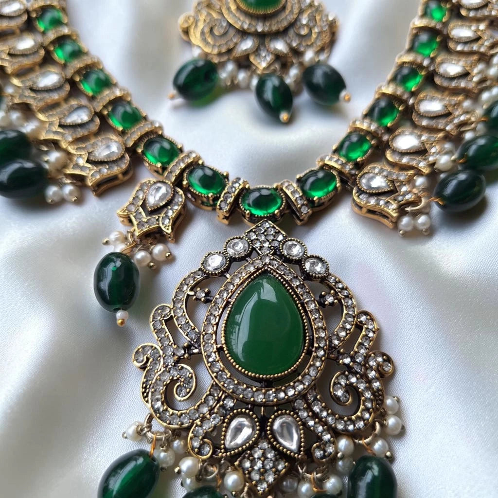 Shangri Green Kundan-Style Necklace Set with Earrings & Maang Tikka