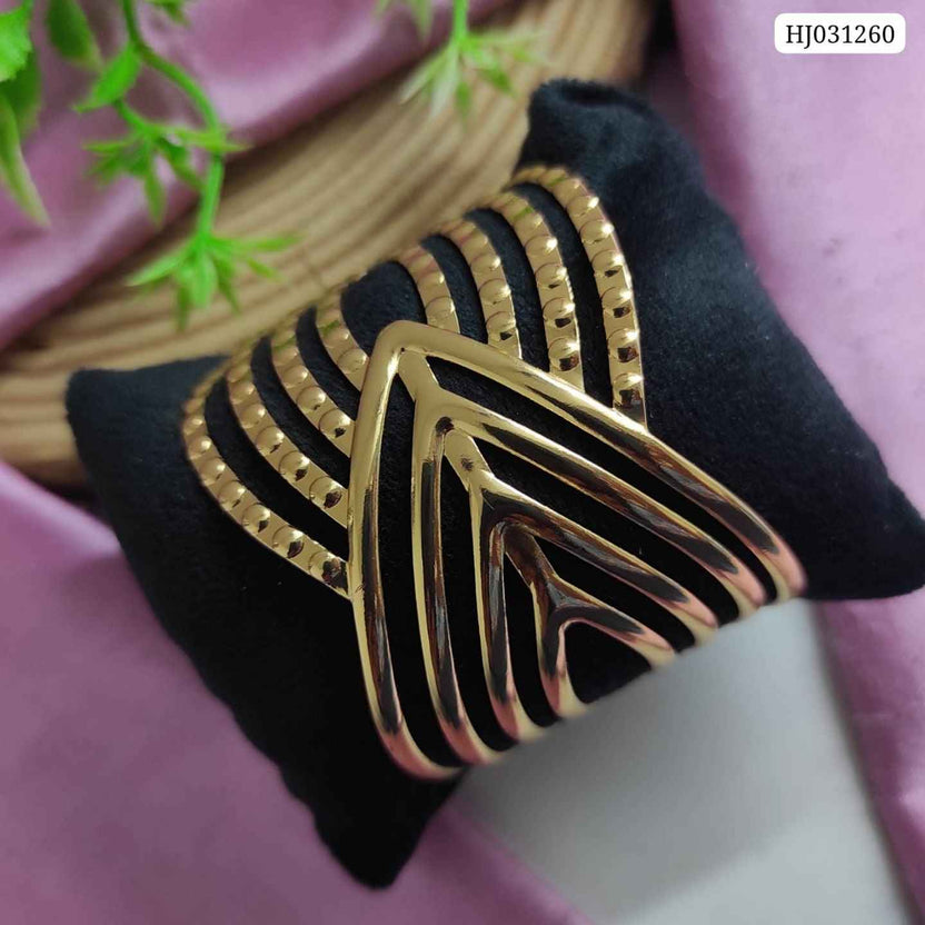 Anti Tarnish Gold Finish Layered Abstract Kada